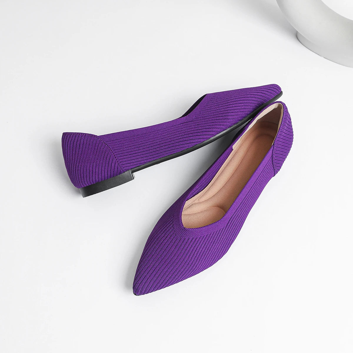 Women's flat shoes with pointed soft knitted sole breathable and comfortable shoes Spring and Autumn 2024 new model