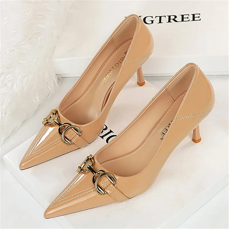 Women 7cm 10cm High Heels Wedding Nude Green Red Pumps Lady Luxury Designer Replica Metal Chain Stiletto Low Heels Fashion Shoes