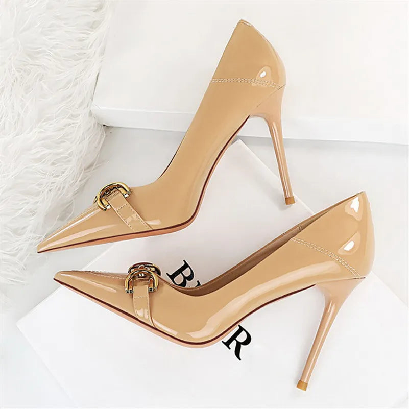 Women 7cm 10cm High Heels Wedding Nude Green Red Pumps Lady Luxury Designer Replica Metal Chain Stiletto Low Heels Fashion Shoes